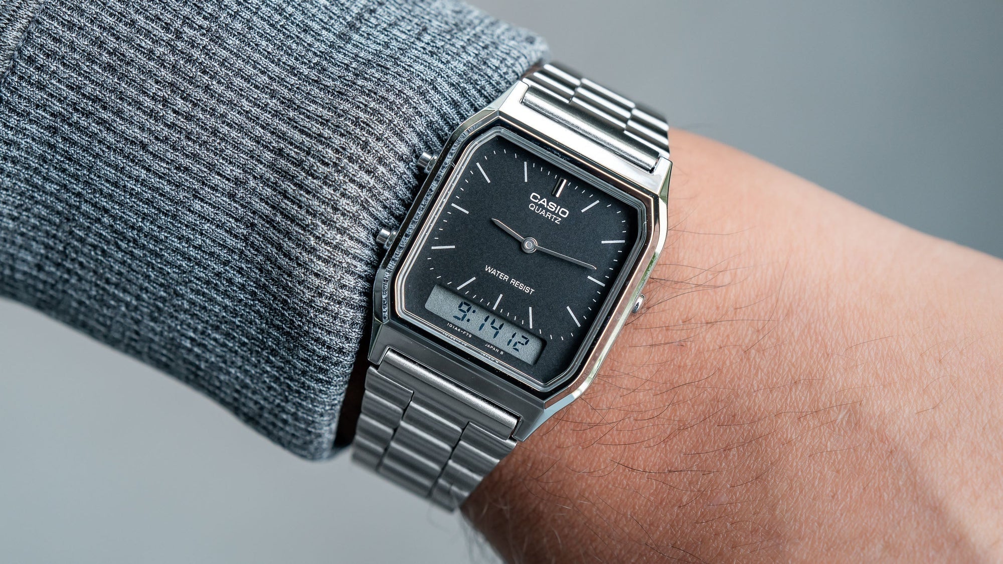 Casio AQ-230 Review: Why This Minimalist Ana-Digi Watch Still Matters After 30 Years