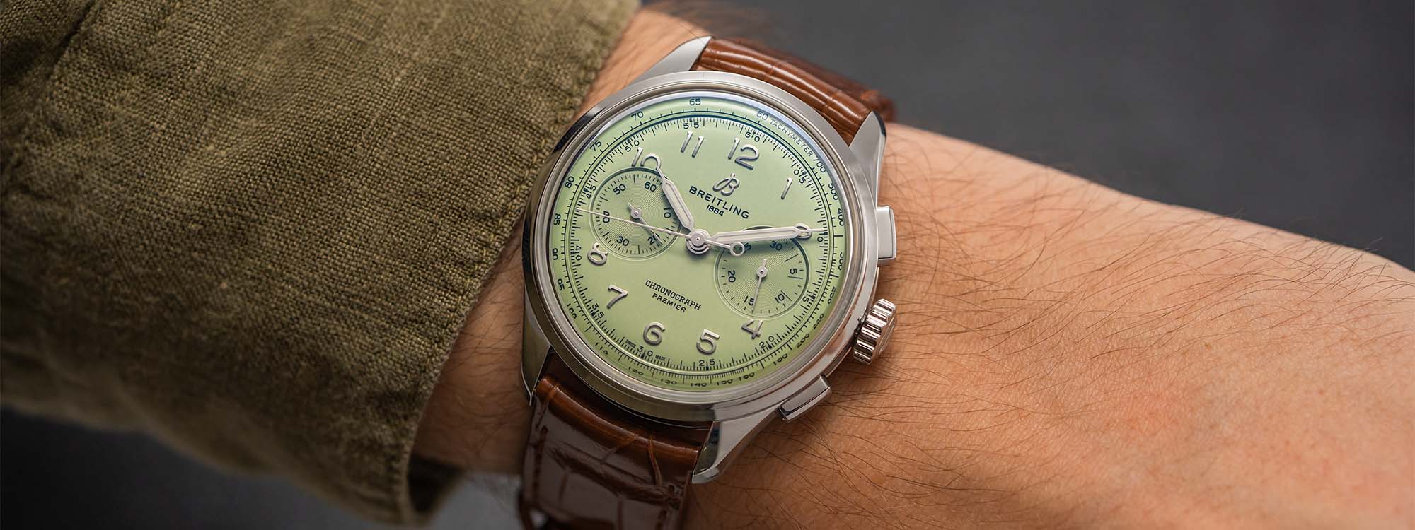 manual wind watches breitling