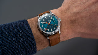 Farer Lander IV  Review: On wrist