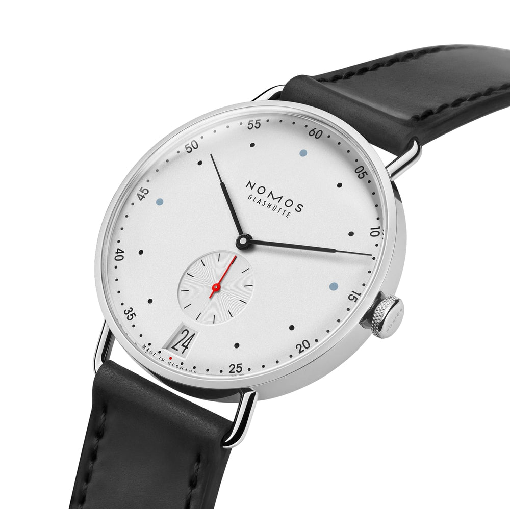 Metro Date 38mm - White Silver-Plated on Leather Strap