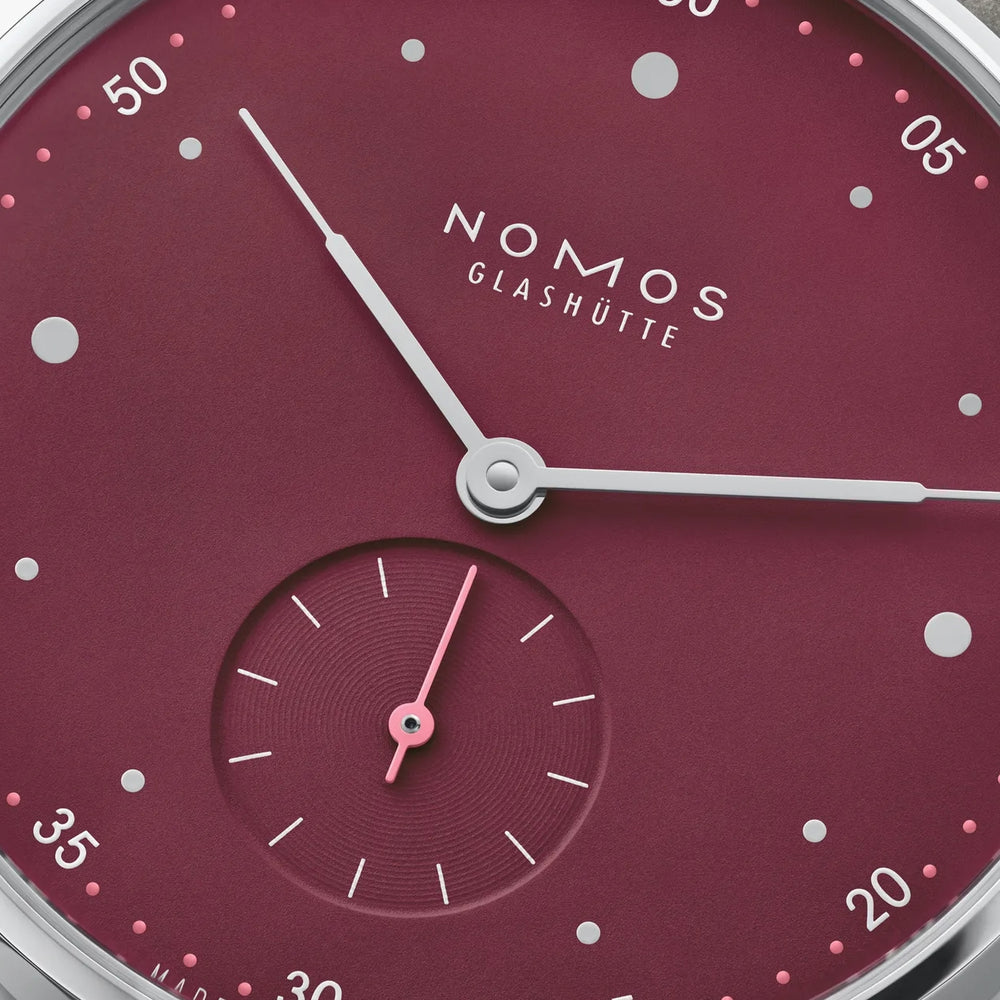Metro 33mm - Muted Red on Strap