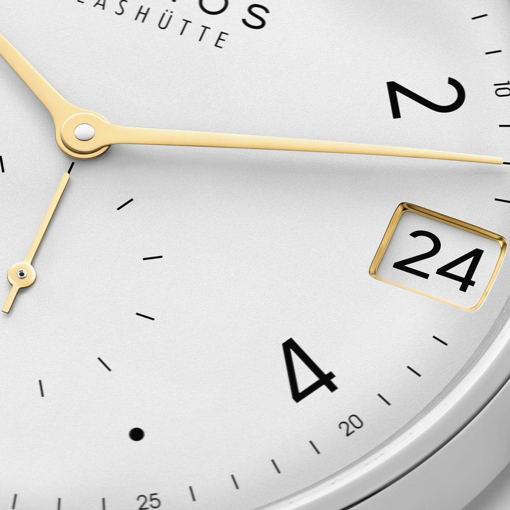 Minimatik Date Gold Hands 39mm - White Silver-Plated on Leather Strap