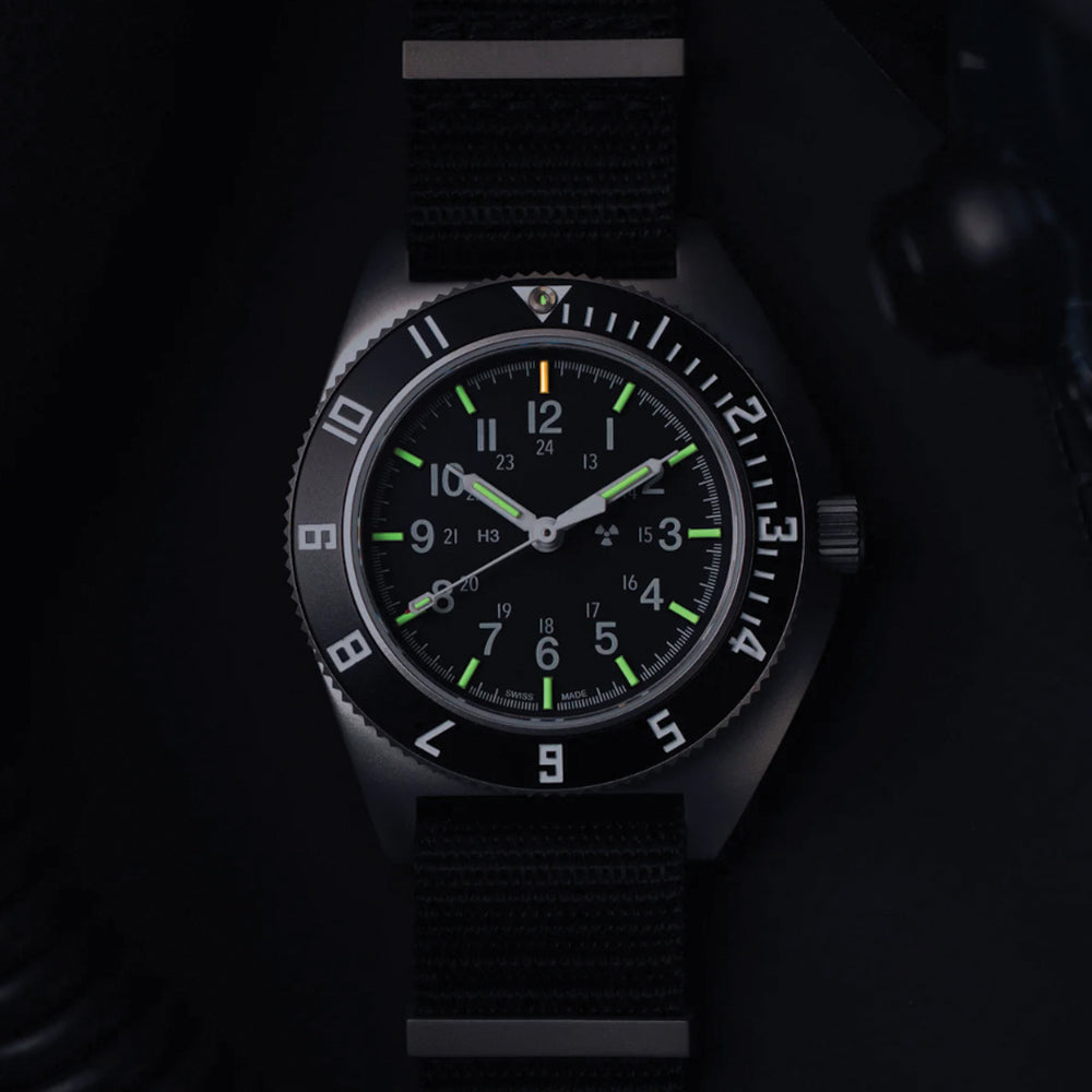 SSNAV No Date 41mm - Black on Nylon Defense Standard Strap