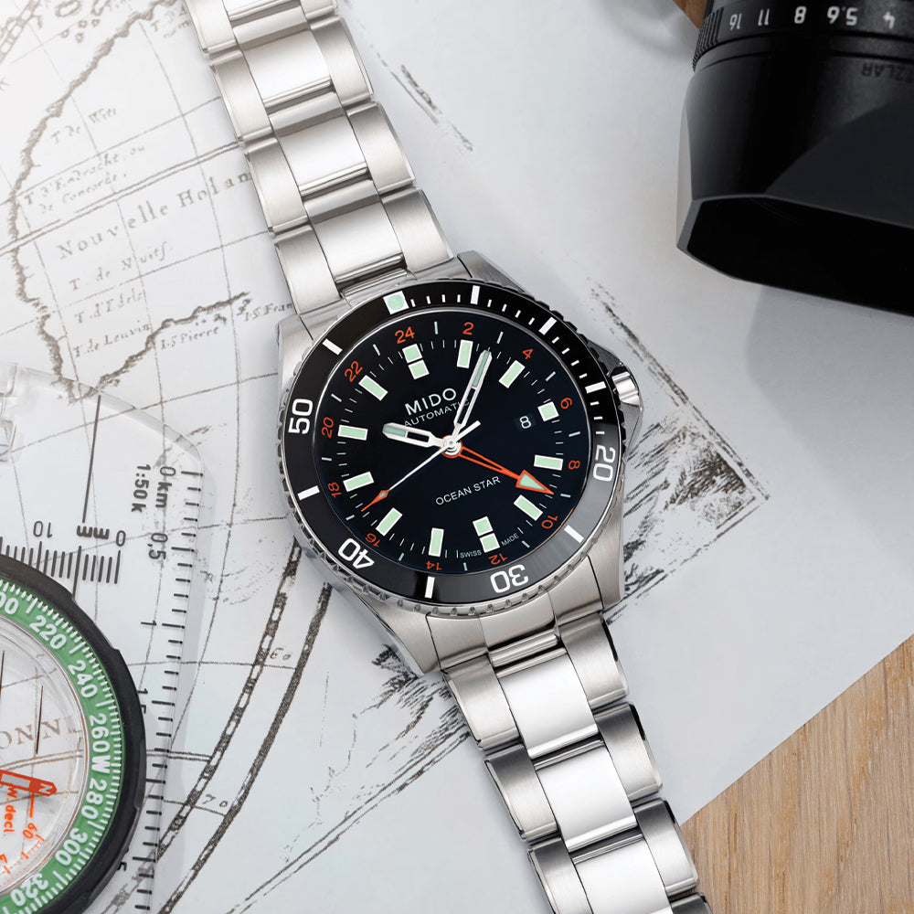 Ocean Star GMT 44mm - Black on Bracelet