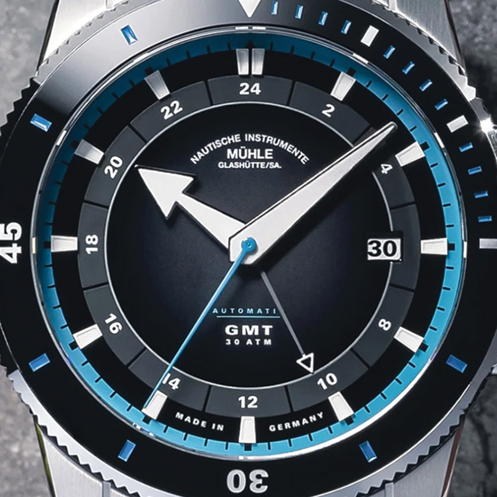 Sportivo Travel GMT 42.5mm - Black on Canvas-Rubber Strap