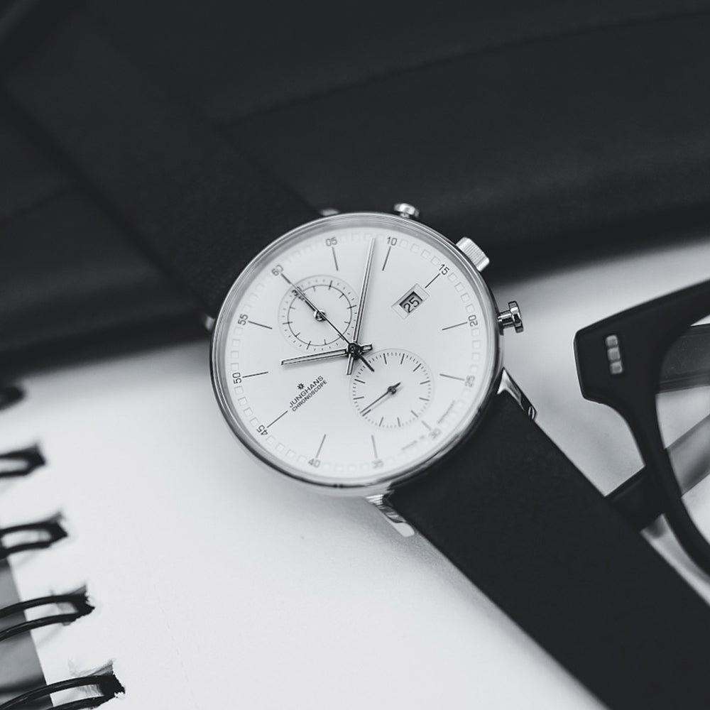 FORM C 40mm - White on Leather Strap