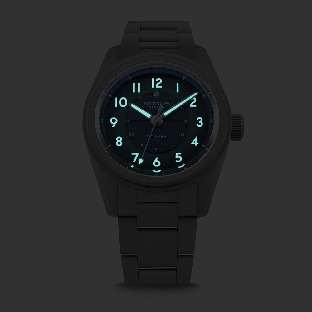 Sector II Field Titanium Marina 38mm - Blue on Bracelet
