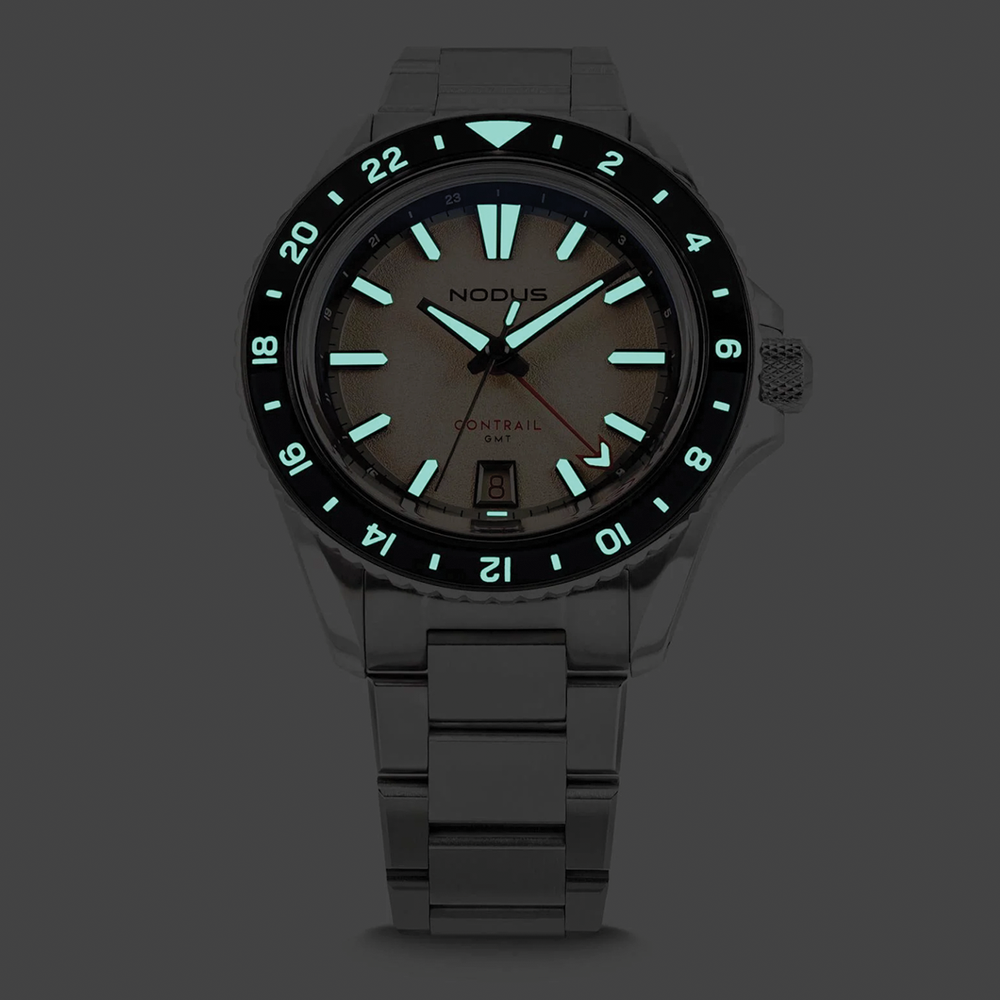 Contrail GMT Laguna 40.5mm - Ivory on Bracelet