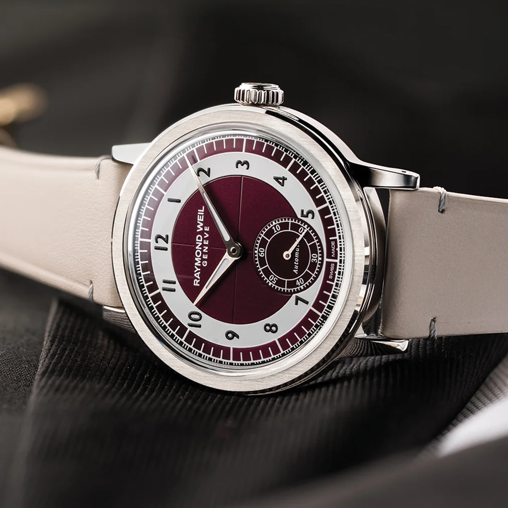 Millesime Small Seconds Tuxedo Dial 39mm - Red on Leather Strap