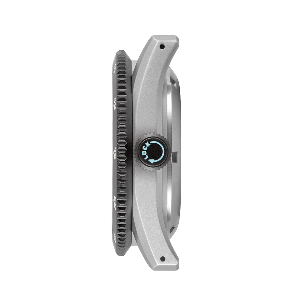 Sector Deep Pioneer Admiral 38mm - Blue on Bracelet