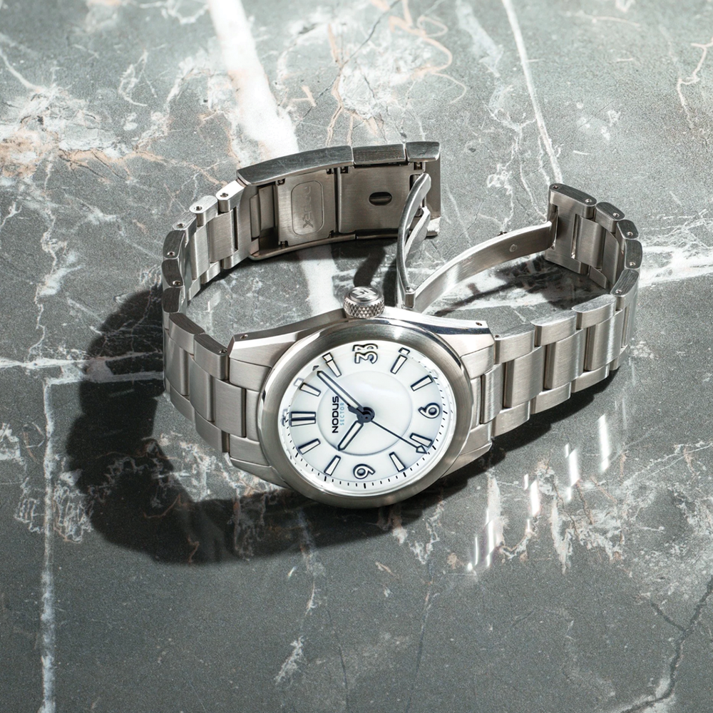 Sector II Sport Frost 38mm - White on Bracelet