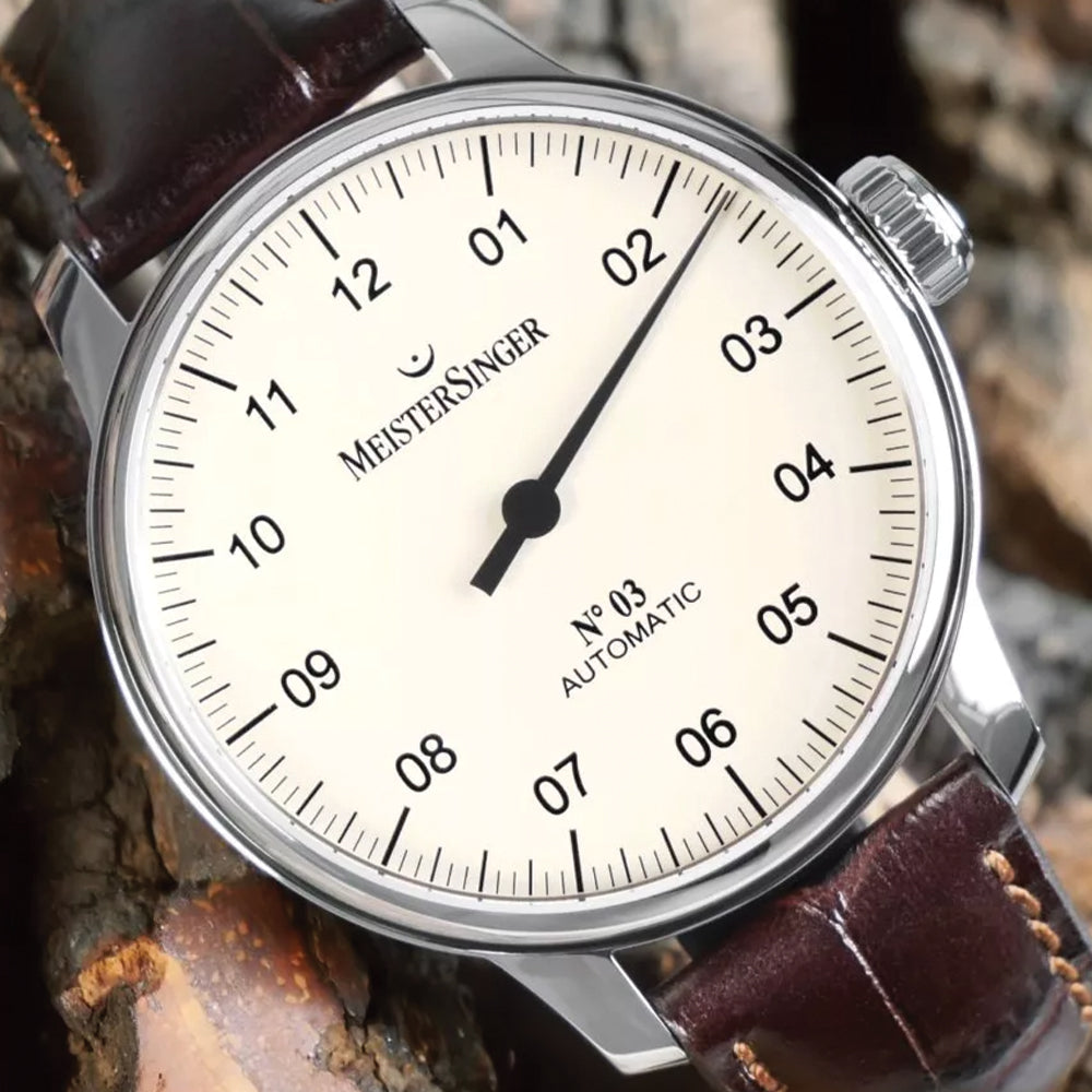 №03 43mm - Ivory on Leather Strap