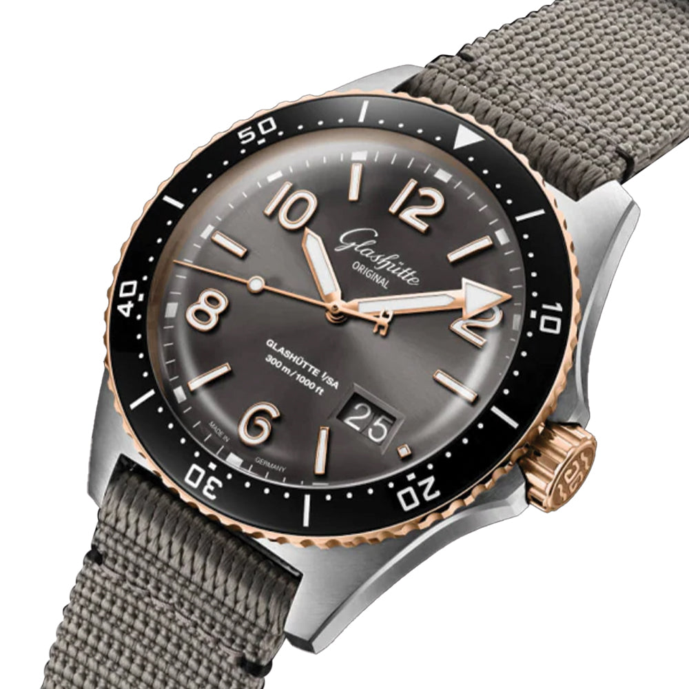 SeaQ Panorama Date 43mm - Galvanized Grey on Strap