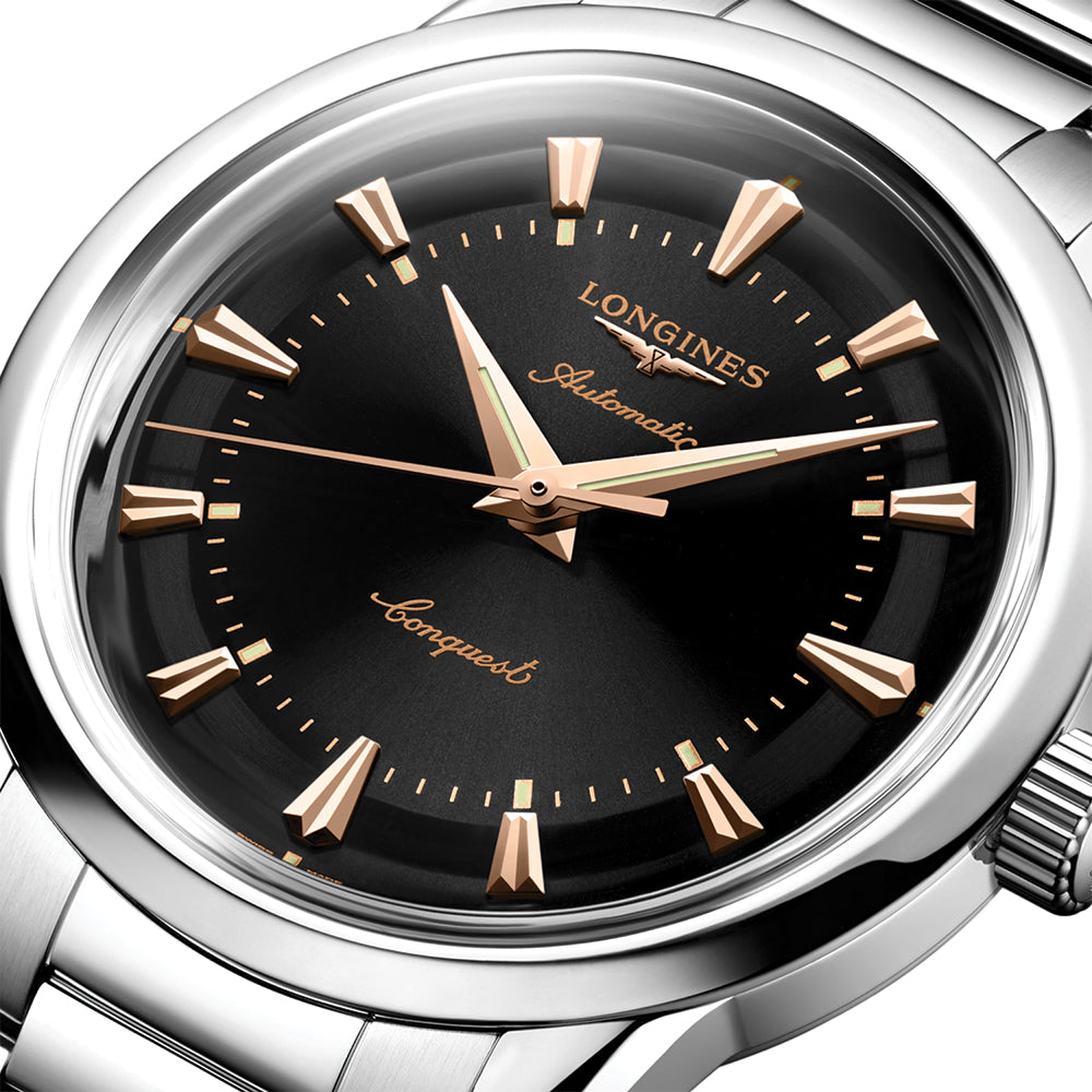 Conquest Heritage 38mm - Black on Bracelet