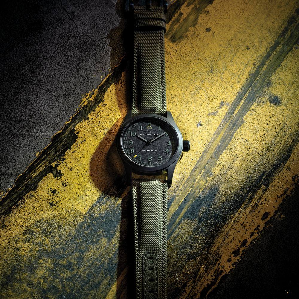 Call of Duty Special Edition Black PVD 38mm - Black on Fabric Strap