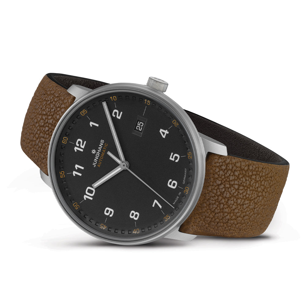FORM A Titan 40mm - Black on Leather Strap