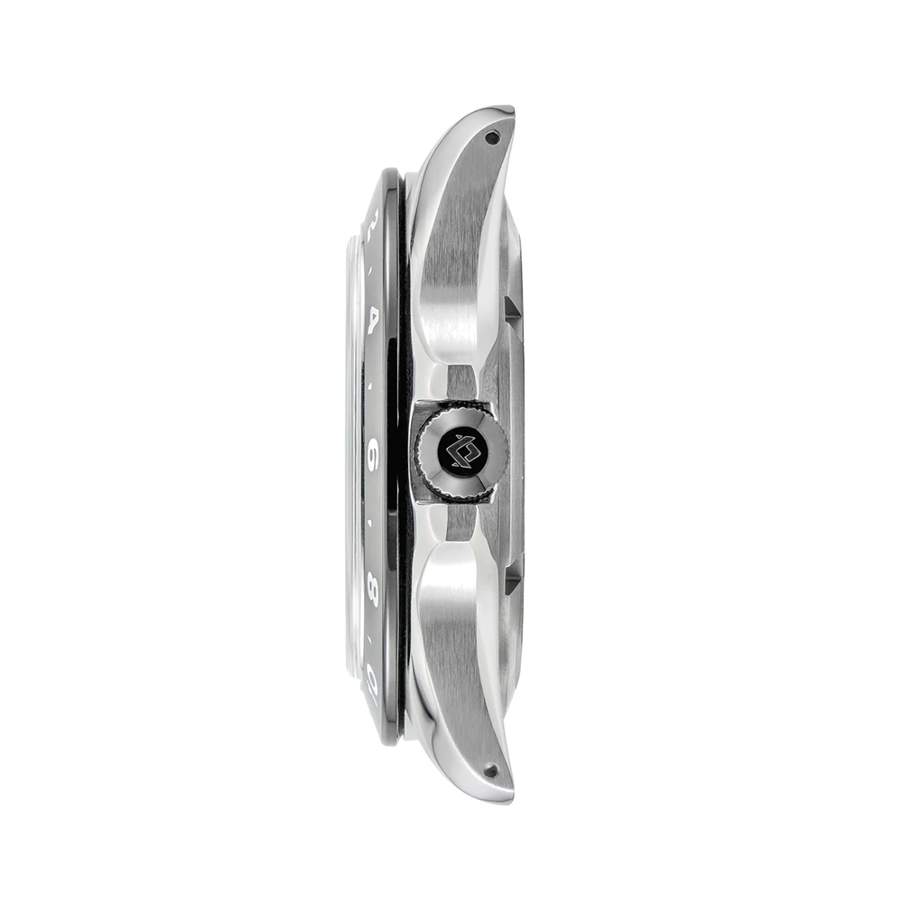 TrailTrekker A.C.T. 39.5mm - White on Bracelet