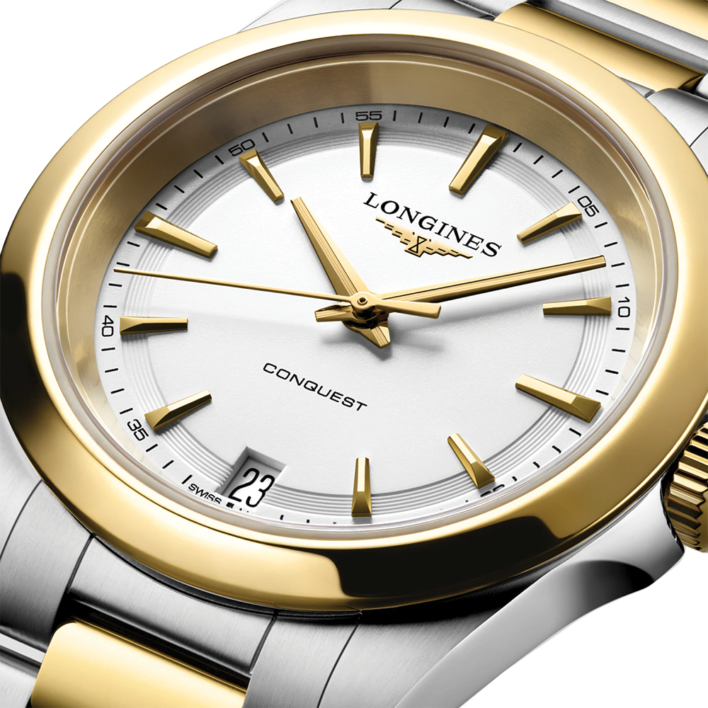 Conquest Quartz Yellow PVD Two-Tone 34mm - White on Bracelet Conquest Quartz Yellow PVD Two-Tone 34mm - White on Bracelet