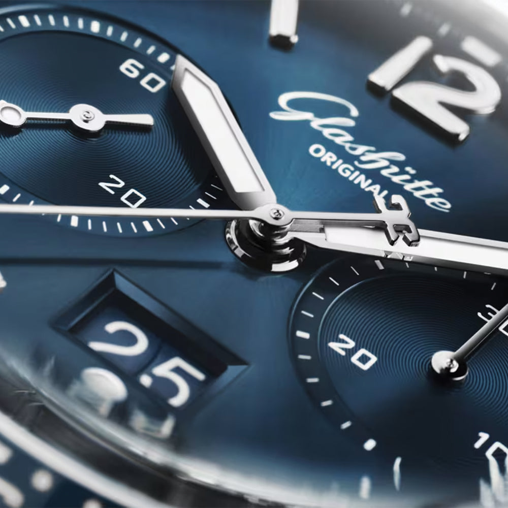 SeaQ Chronograph 43.2mm - Blue on Bracelet