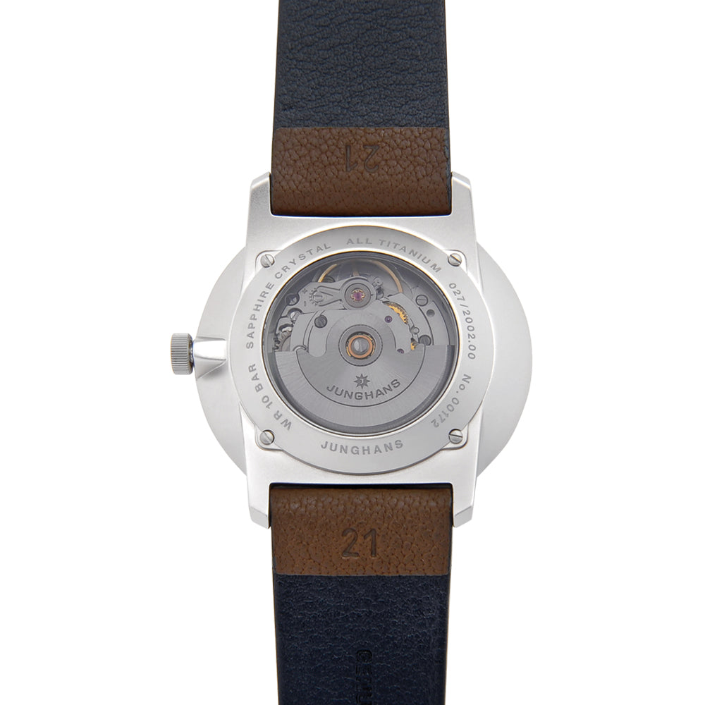 FORM A Titan 40mm - Black on Leather Strap