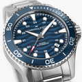 Khaki Navy Scuba Auto 40mm - Blue on Bracelet