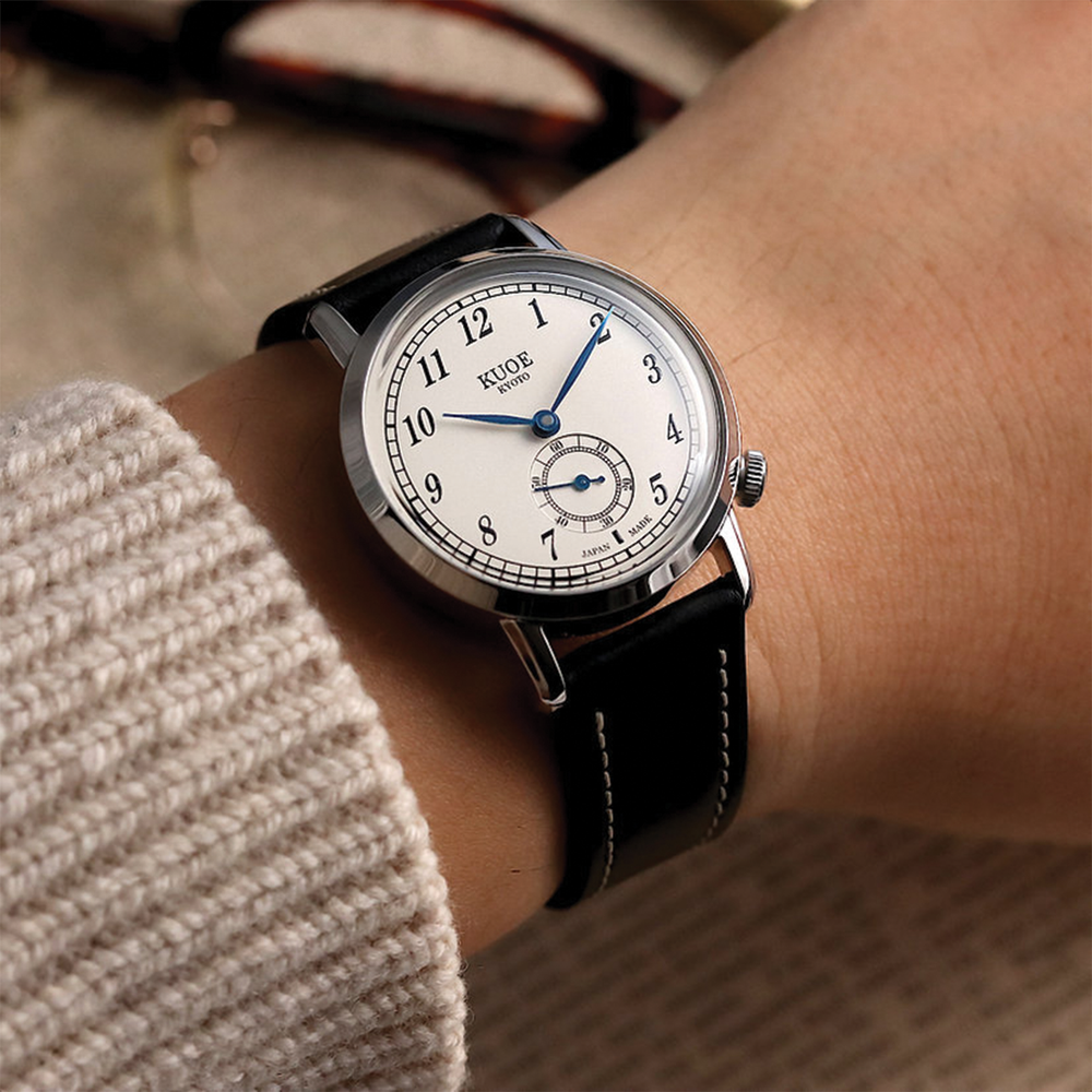 OLD SMITH 35mm - White on Leather Strap