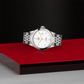 1926 28mm - White on Bracelet