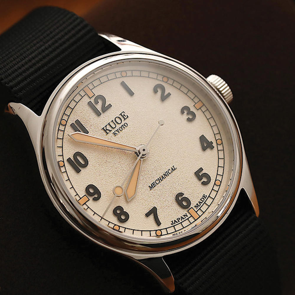 OLD SMITH 38mm - Ivory on Fabric Strap w/ Additional Fabric Strap