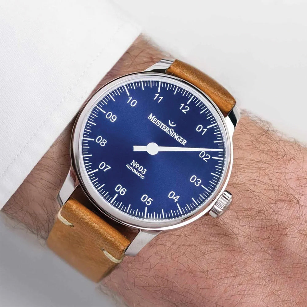 №03 38mm - Sunburst Blue on Leather Strap