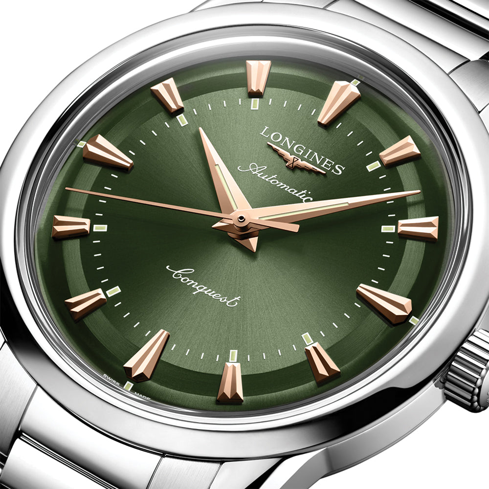 Conquest Heritage 38mm - Green on Bracelet