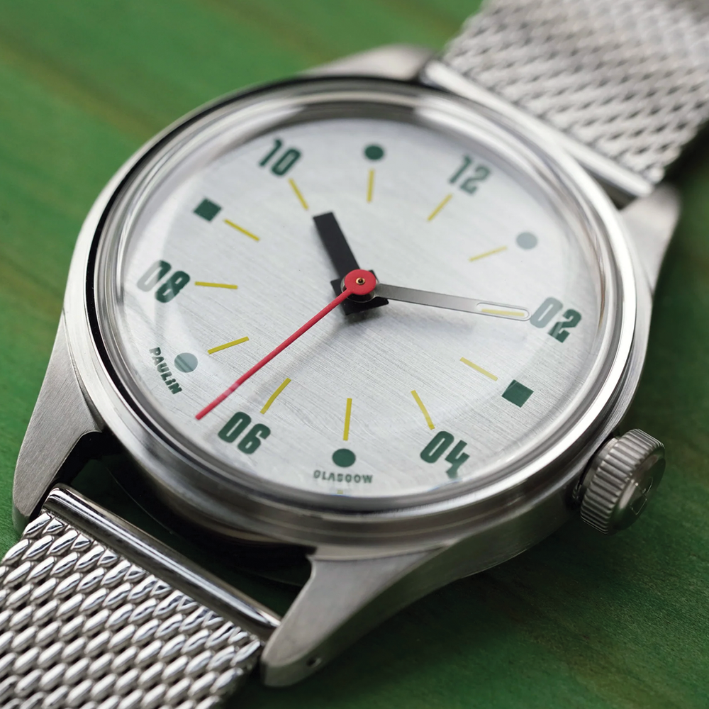 Neo A Auto 38mm - Brushed Aluminium on Bracelet
