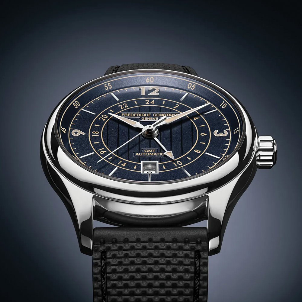 Runabout GMT Limited Edition 42mm - Blue on Rubber Strap