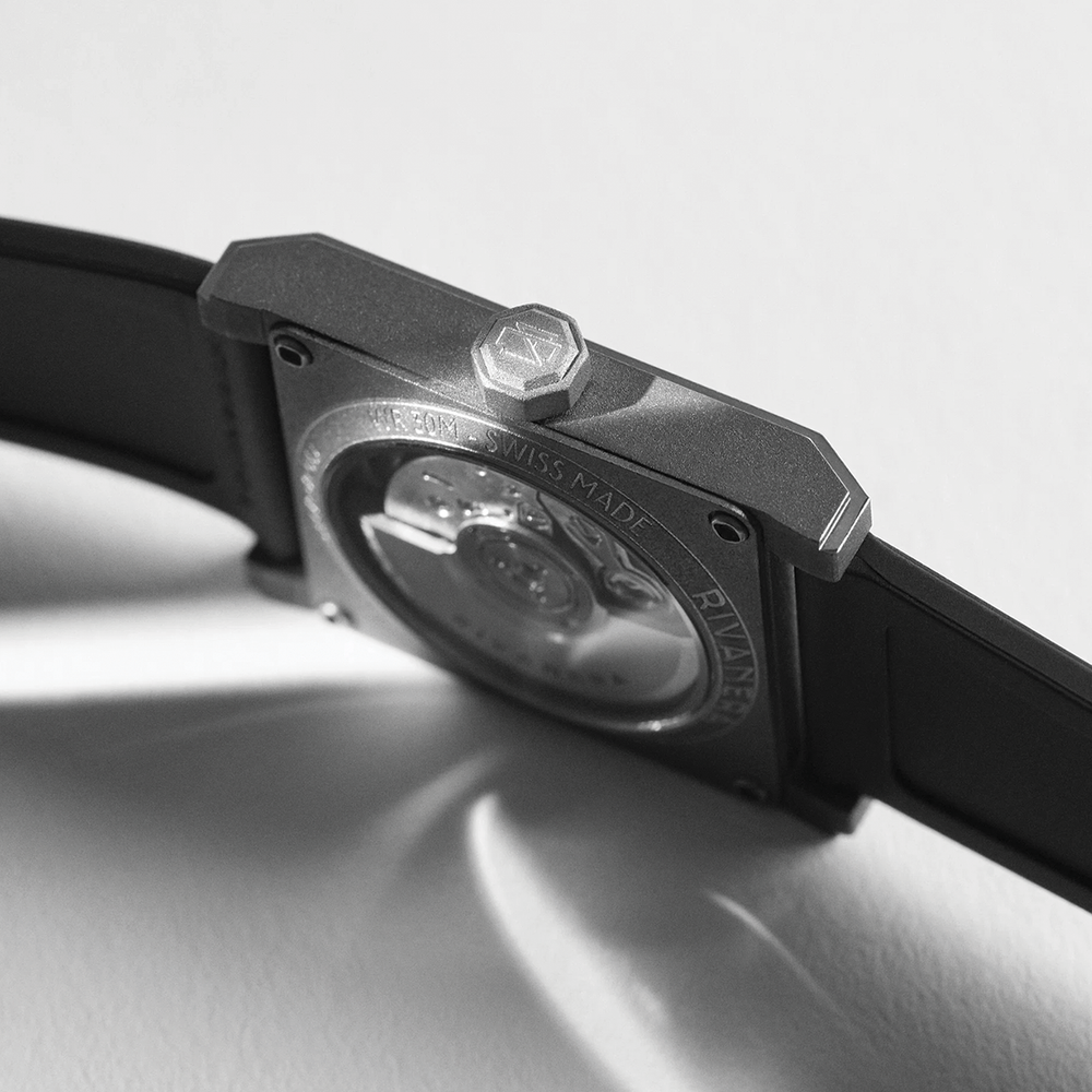 Rivanera Piccolo Musou 33mm - Black on Rubber Strap w/ Additional Strap