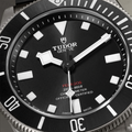 Pelagos Titanium 39mm - Black on Bracelet w/ Extra Rubber Strap