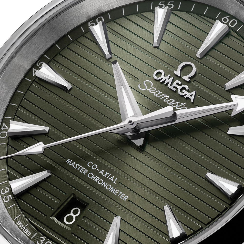 Seamaster Aqua Terra 150M Co-Axial Master Chronometer 38 mm - Green on Strap