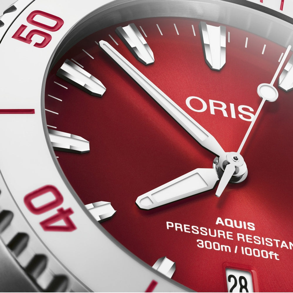 Aquis Date Taste of Summer Red Dial, 41.5mm