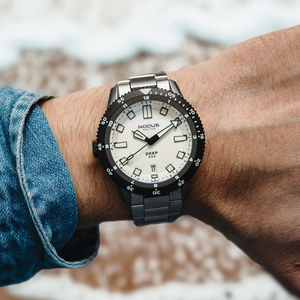 Sector Deep Polar Destro 38mm - White on Bracelet