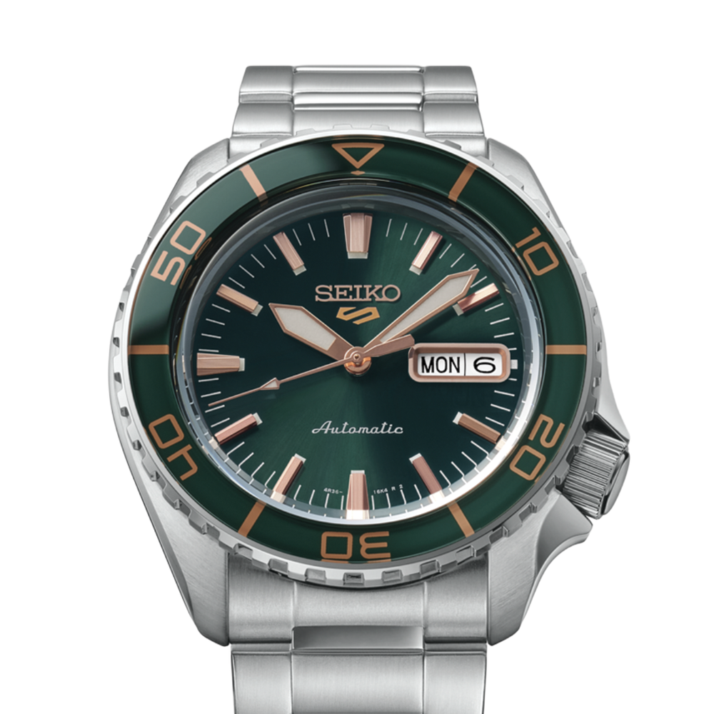 HDB005 5 Sports SKX Series 42.5mm - Green on Bracelet