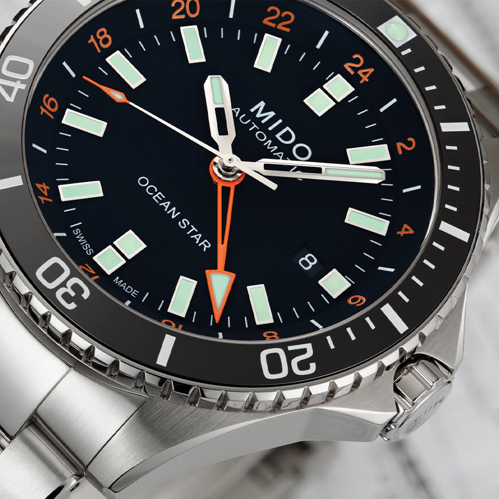 Ocean Star GMT 44mm - Black on Bracelet