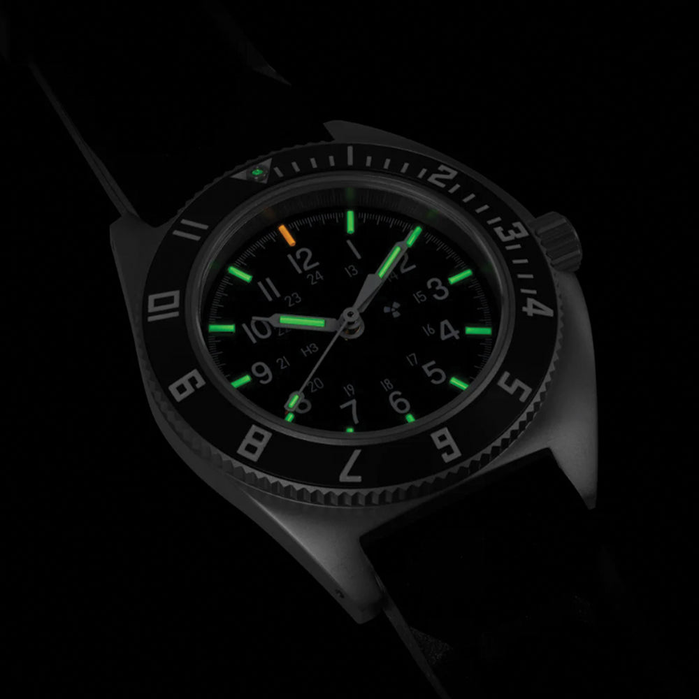 SSNAV No Date 41mm - Black on Rubber Strap