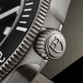 Pelagos Titanium 39mm - Black on Bracelet w/ Extra Rubber Strap