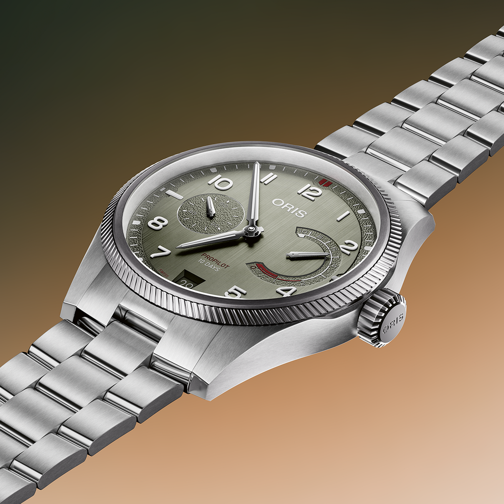 ProPilot Caliber 111 43mm - Green on Bracelet