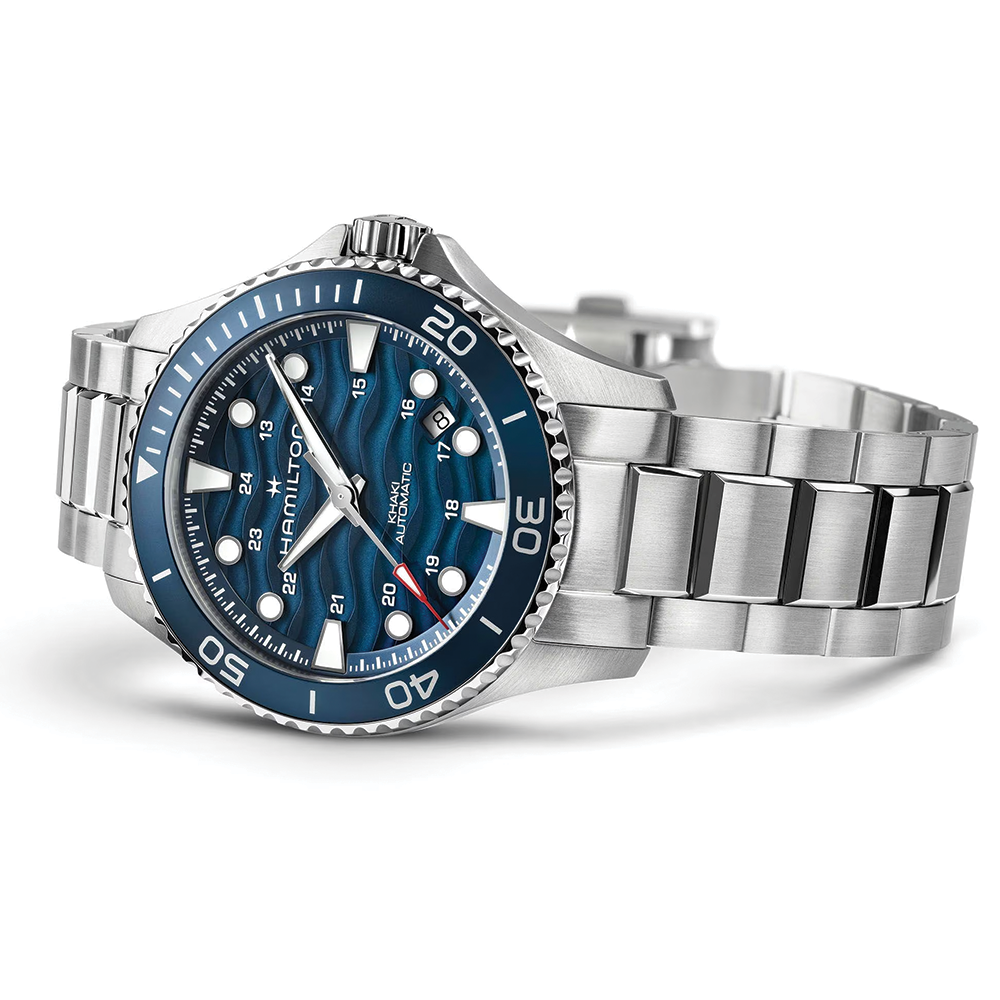 Khaki Navy Scuba Auto 40mm - Blue on Bracelet
