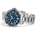 Khaki Navy Scuba Auto 40mm - Blue on Bracelet
