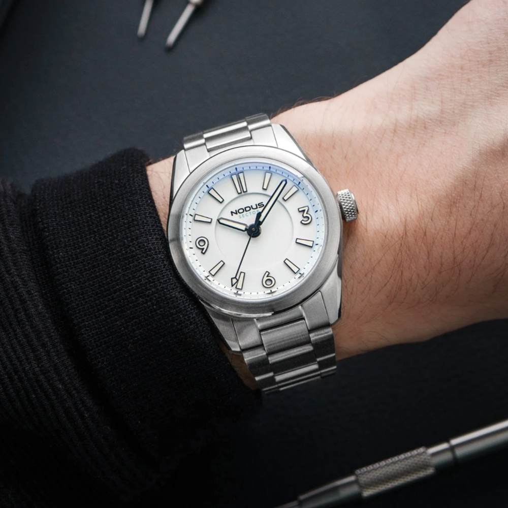 Sector II Sport Frost 38mm - White on Bracelet
