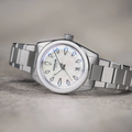 Unity Pearl White 36.5mm - White on Bracelet