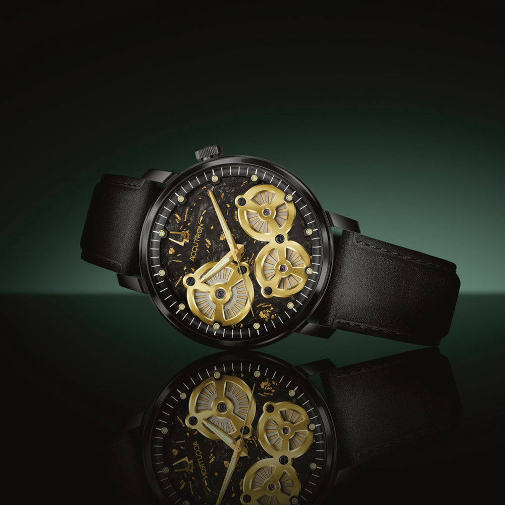 Spaceview Evolution 43.5mm - Black on Leather Strap