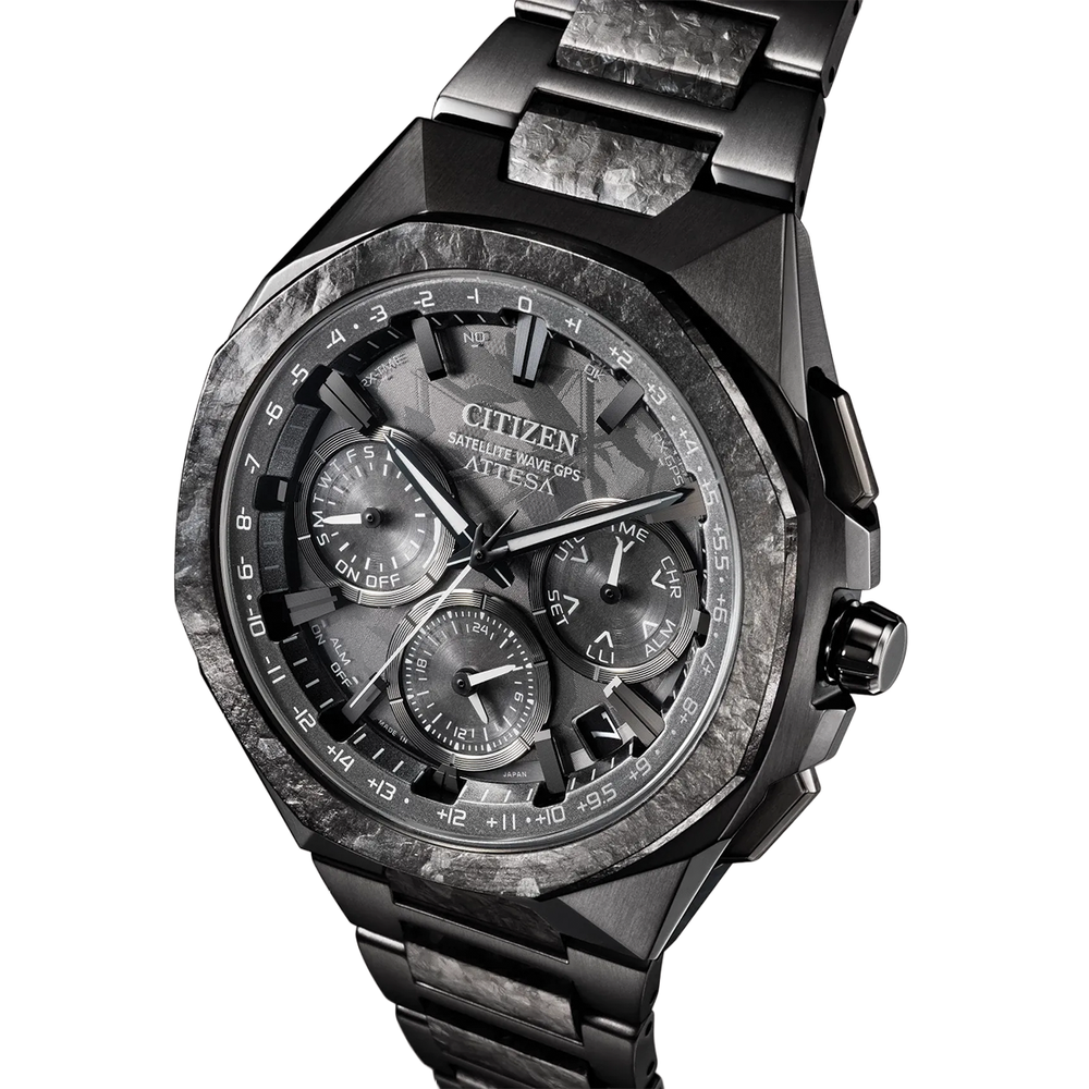ATTESA Black Super Titanium 43.2mm - Black on Bracelet
