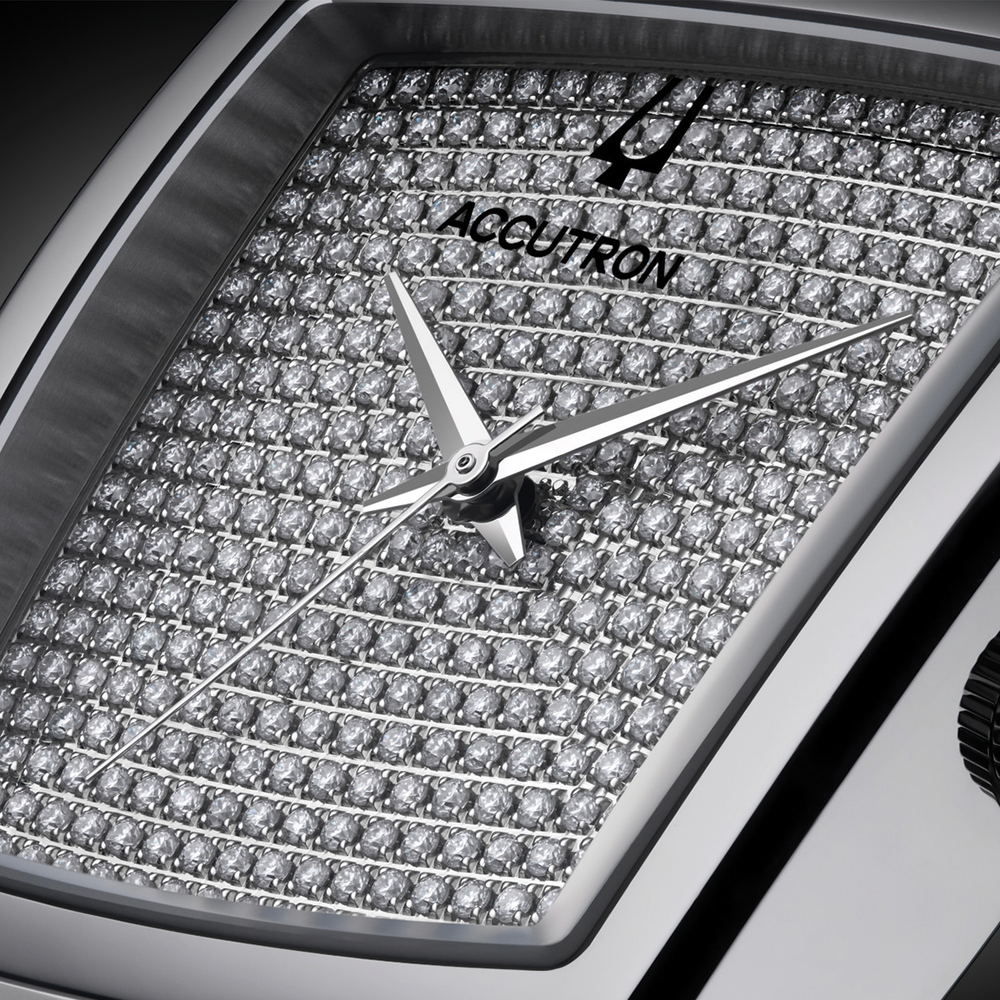 Accutron Memphis 521 35.8mm silver-tone dial with a diamond grid and polished hands