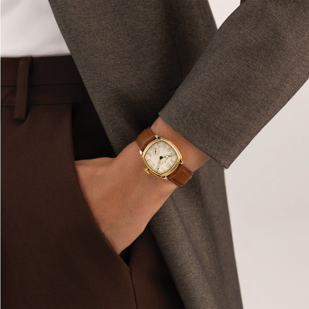 American Classic Cushion Mechanical PVD Gold-Tone 30mm - Beige on Leather Strap